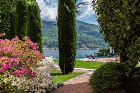 Maison « Il nido del lago » avec piscine à Porto Ceresio : photo 1