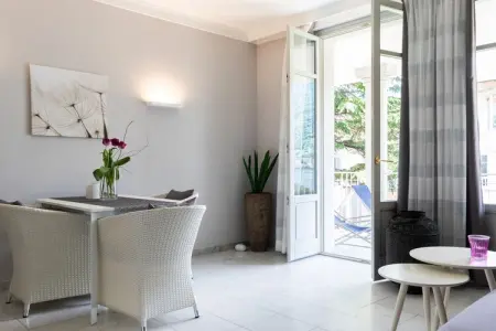 Maison « Il nido del lago » avec piscine à Porto Ceresio : photo 11