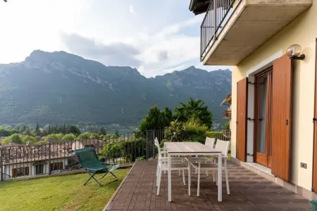 Casa Flora : maison 6 pers. à Idro, vue collines : photo 21