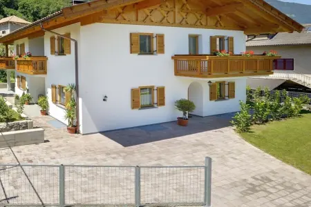 Maison vignes Lana - 2 pers, piscine & jardin : photo 3