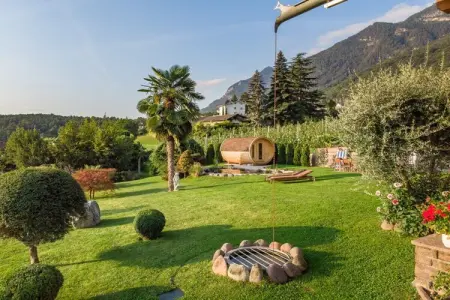 Maison de vacances à Kaltern, jardin méditerranéen avec étang : photo 9