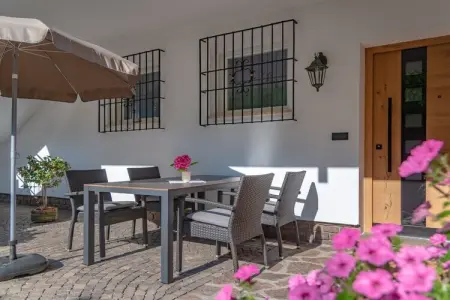 Maison de vacances à Kaltern, jardin méditerranéen avec étang : photo 10