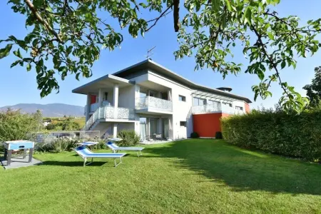 Maison de vacances Girlan avec vue sur les vignes : photo 1