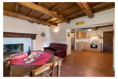 Maison Dicomano : loggia voûtée, piscine et vallée : photo 16
