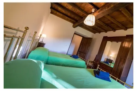 Maison Dicomano : loggia voûtée, piscine et vallée : photo 23