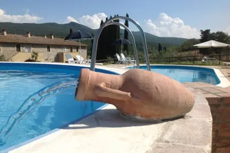 Gîte avec lac privé et piscine en Toscane : photo 3