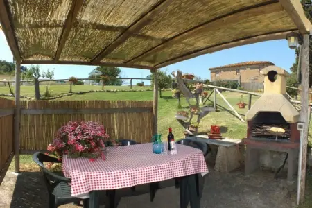 Gîte avec lac privé et piscine en Toscane : photo 10