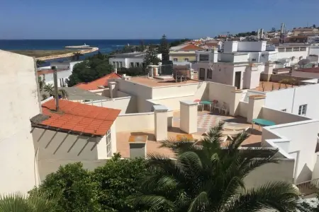 111947, Appartement de vacances en ville, en bord de mer - Photo 3