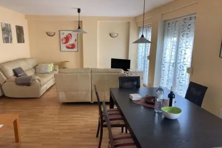 111947, Appartement de vacances en ville, en bord de mer - Photo 8