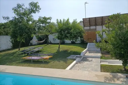 Maison 6 personnes à Colos avec piscine et foyer : photo 3