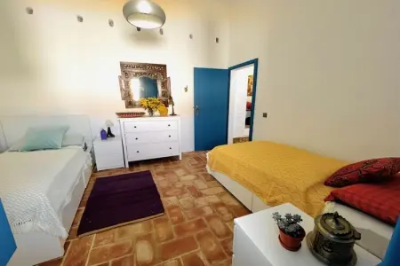 Maison 6 personnes à Colos avec piscine et foyer : photo 16