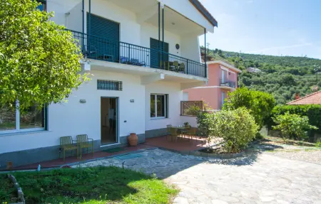Maison 5 pers. à Lavagna, terrasse et jardin privé