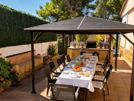 Masia Las Moreras, 6 chambres avec piscine à débordement : photo 7