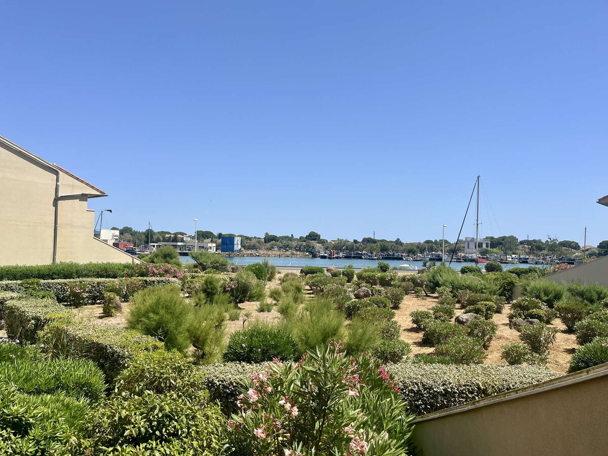 Studio rénové vue jardins et Hérault au Grau d'Agde - Photo 2
