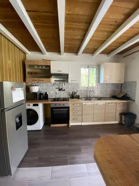 Maison cosy avec cour privée et clôturée à La Plaine-des-Palmistes : photo 3