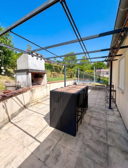 Villa avec piscine privée et jacuzzi à Monclar-de-Quercy : photo 3