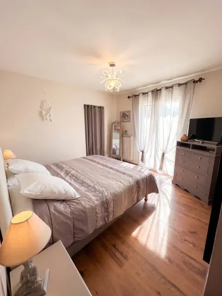 Villa avec piscine privée et jacuzzi à Monclar-de-Quercy : photo 5