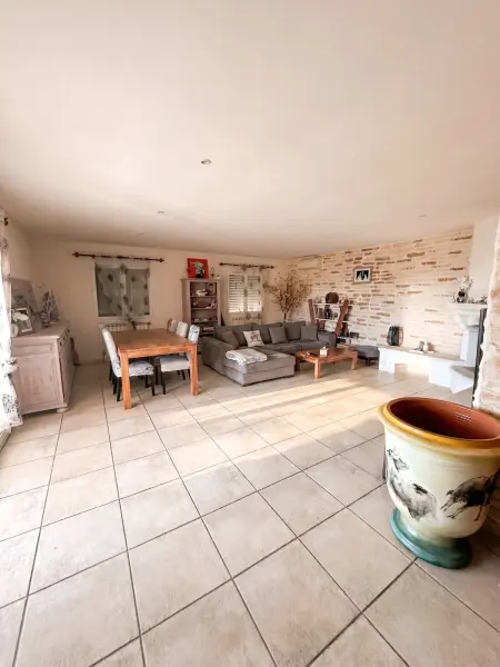 Villa avec piscine privée et jacuzzi à Monclar-de-Quercy : photo 12