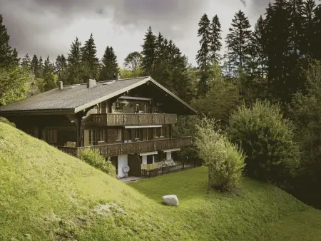 Location appartement à Gstaad, Graebi Appartement/Fewo, Dusche und Bad, WC 8-Bettwohnung