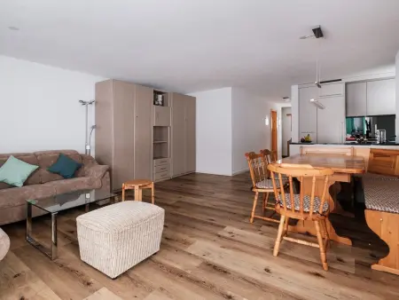 Location appartement à Parpan, Haus Sunneschy Whg. 202 Appartement/Fewo, Dusche, WC 2.5  Zimmerwohnung/ Whg.202