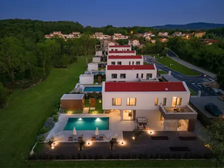 Villa Arda à Labin : 5 chambres, piscine chauffée : photo 52
