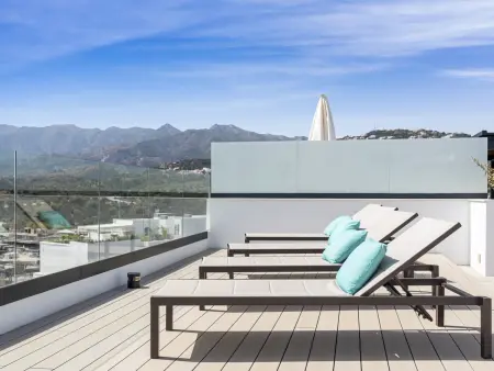 Sunshine Penthouse - Terrasse vue mer et montagne : photo 27