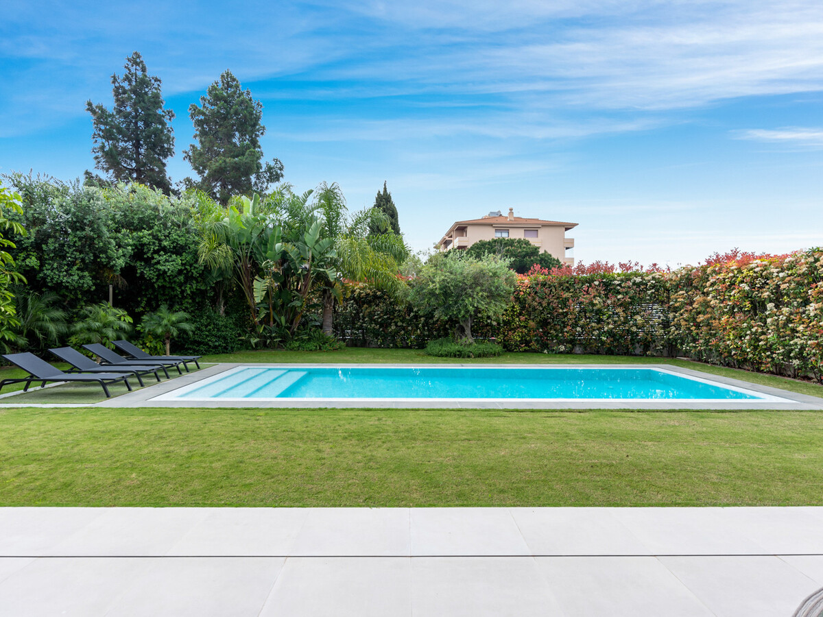 Villa moderne 5 chambres avec piscine privée - Marbella - Photo 14