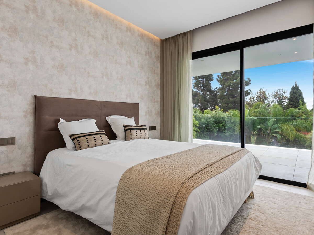 Villa moderne 5 chambres avec piscine privée - Marbella - Photo 23