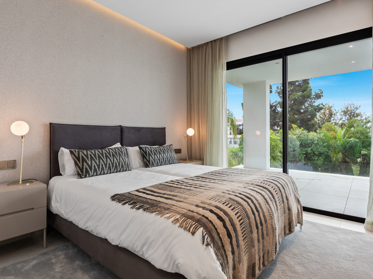 Villa moderne 5 chambres avec piscine privée - Marbella - Photo 26