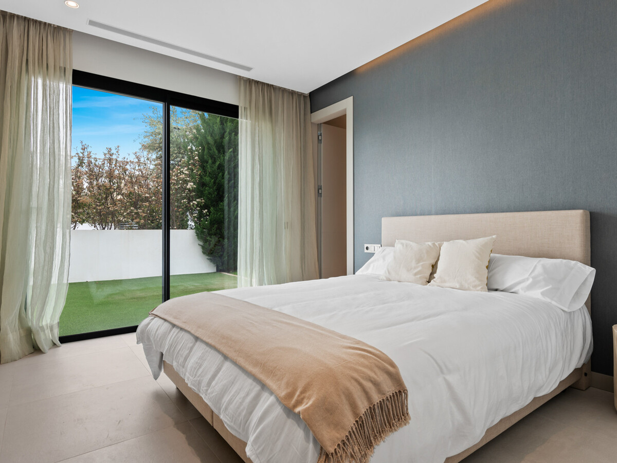 Villa moderne 5 chambres avec piscine privée - Marbella - Photo 29