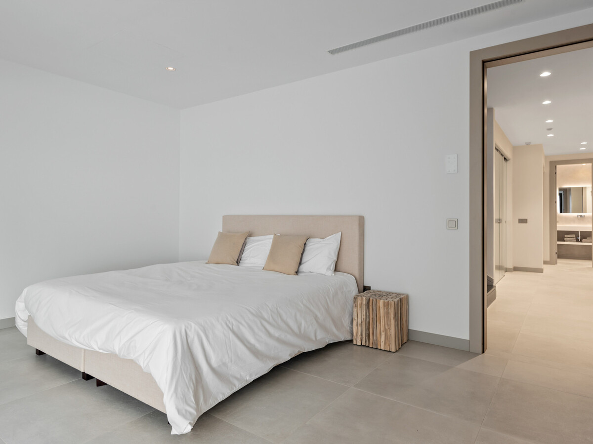 Villa moderne 5 chambres avec piscine privée - Marbella - Photo 31