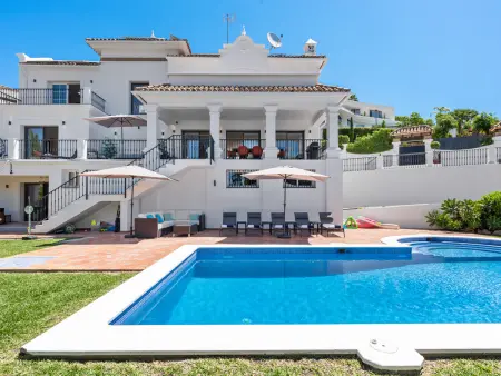 Villa Cortes, 4 chambres avec piscine chauffée à Benahavís : photo 2