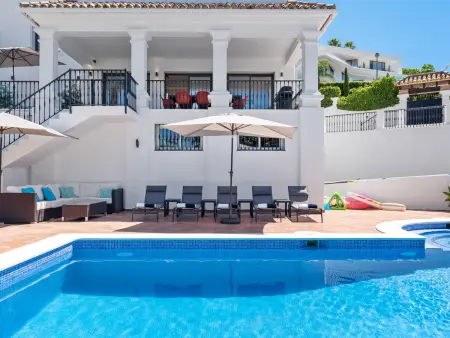 Villa Cortes, 4 chambres avec piscine chauffée à Benahavís : photo 3