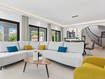 Villa Cortes, 4 chambres avec piscine chauffée à Benahavís : photo 6
