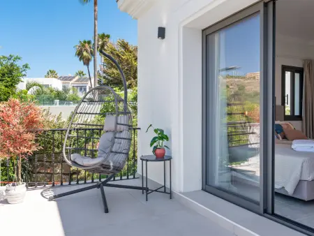 Villa Cortes, 4 chambres avec piscine chauffée à Benahavís : photo 14