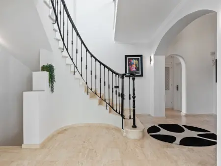 Villa Cortes, 4 chambres avec piscine chauffée à Benahavís : photo 15