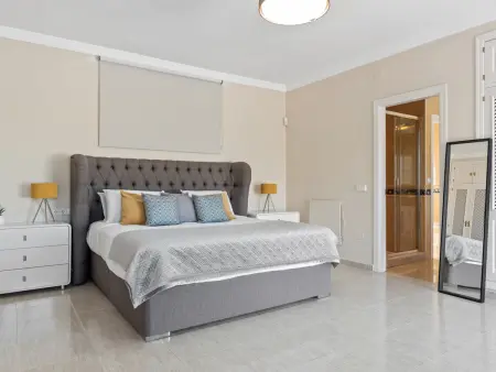 Villa Cortes, 4 chambres avec piscine chauffée à Benahavís : photo 19