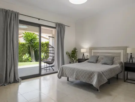 Villa Cortes, 4 chambres avec piscine chauffée à Benahavís : photo 29