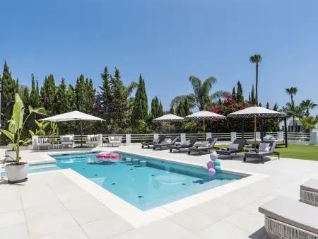 Villa La Colina : 6 chambres, piscine privée à Marbella : photo 20