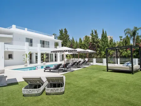Villa La Colina : 6 chambres, piscine privée à Marbella : photo 27