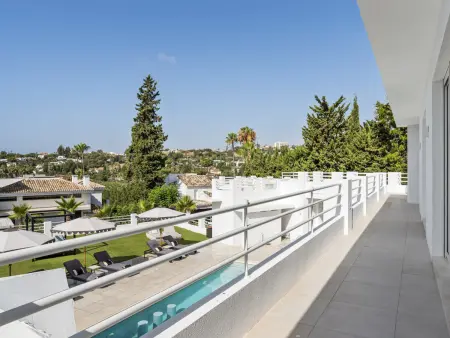 Villa La Colina : 6 chambres, piscine privée à Marbella : photo 33