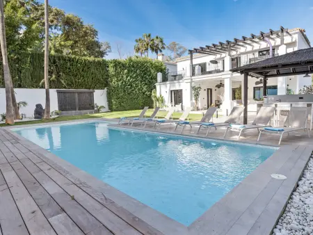 Villa Zacaluca à Guadalmina Alta – 6 ch, piscine 12m : photo 1