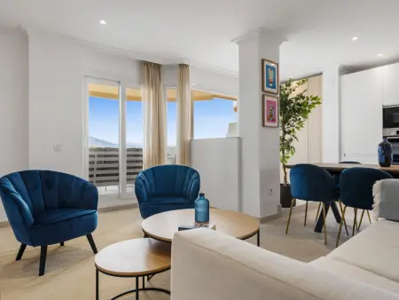 4 chambres à Nueva Andalucía, terrasse et piscine : photo 3