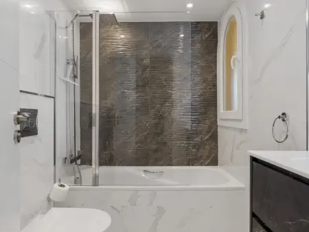 4 chambres à Nueva Andalucía, terrasse et piscine : photo 12