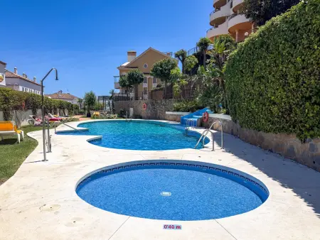 4 chambres à Nueva Andalucía, terrasse et piscine : photo 32
