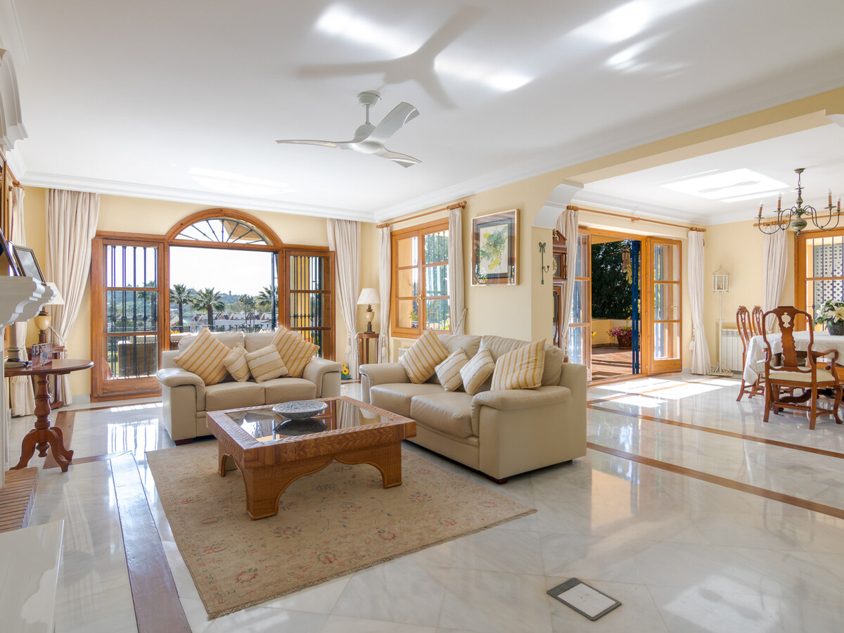 Villa Los Naranjos – 4 ch., piscine, vue golf - Photo 14