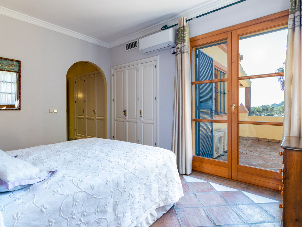 Villa Los Naranjos – 4 ch., piscine, vue golf - Photo 26