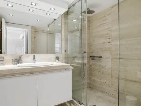 Appartement 4 chambres, Golden Mile, accès direct plage : photo 14