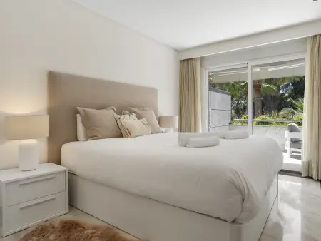 Appartement 4 chambres, Golden Mile, accès direct plage : photo 16