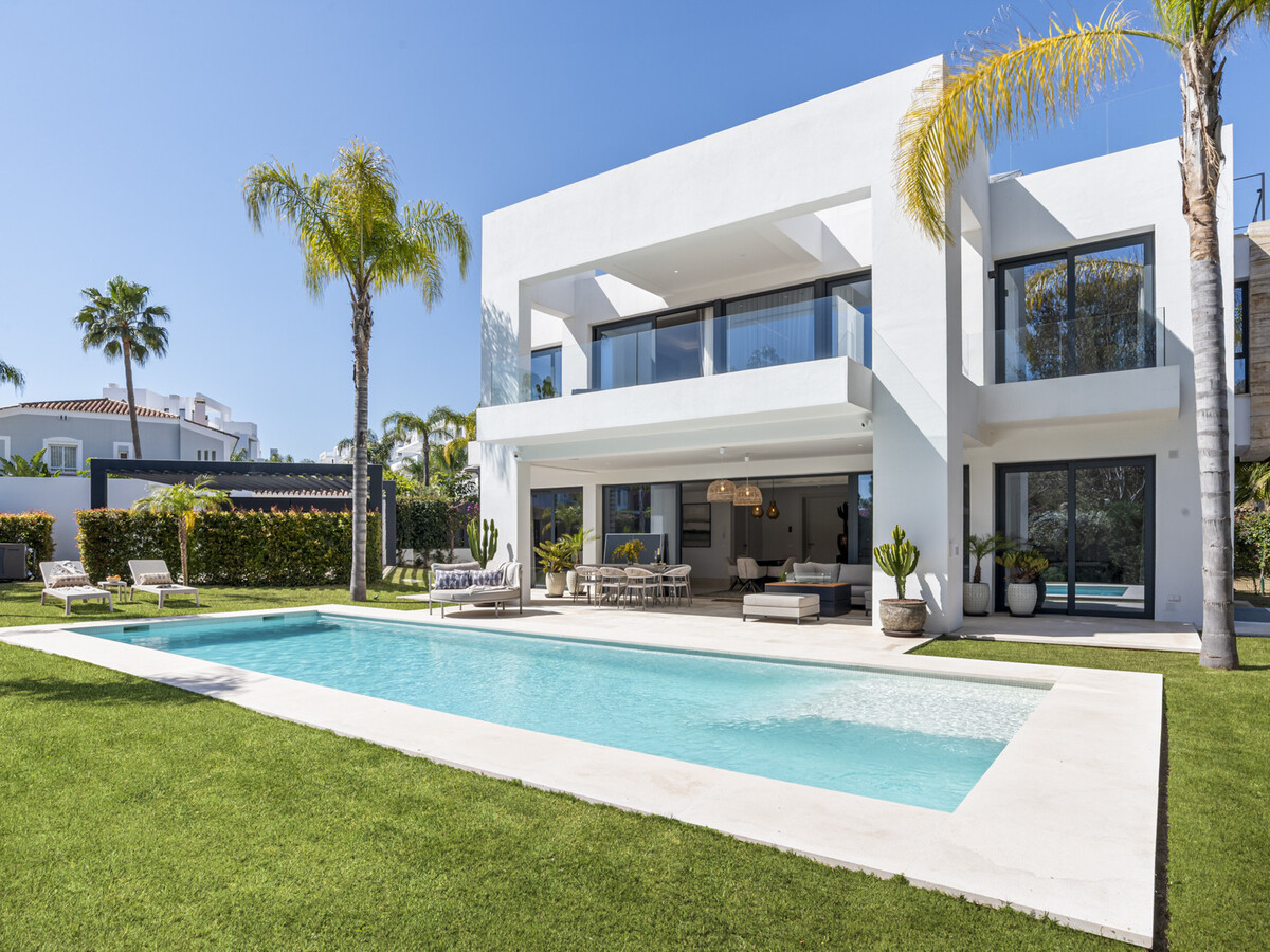 Villa 4 chambres avec piscine 12m et jacuzzi terrasse - Photo 1